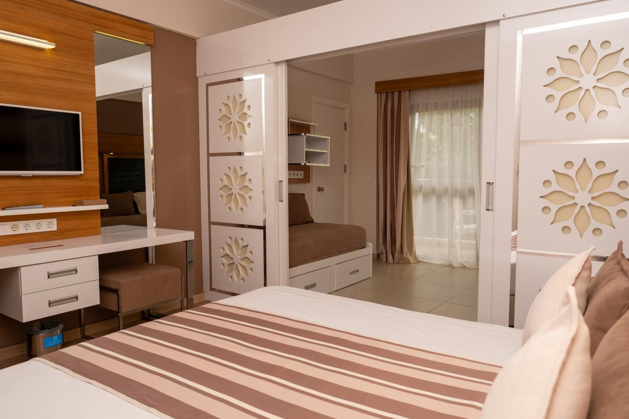Holiday Village Tuerkiye Dalaman Luaran gambar